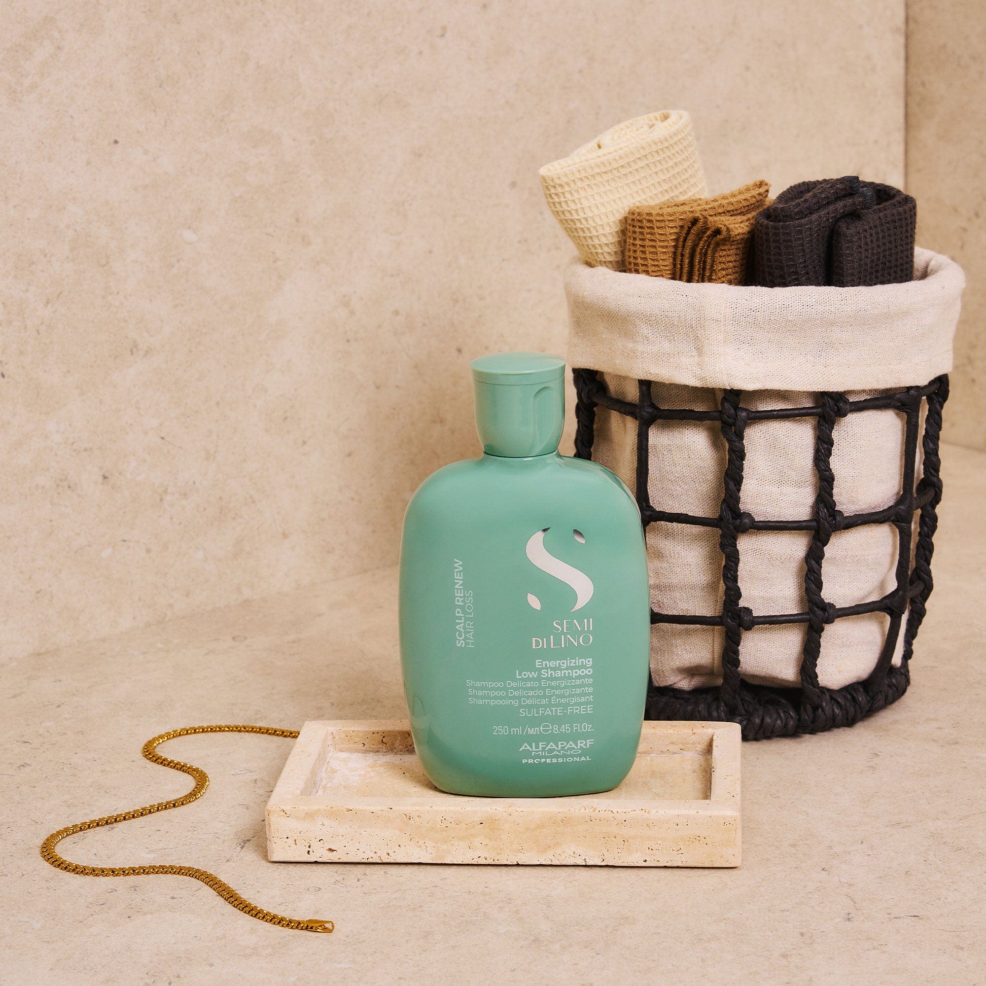 Alfaparf Semi di Lino Scalp Renew Energizing Low Shampoo 250 ml - Image 3